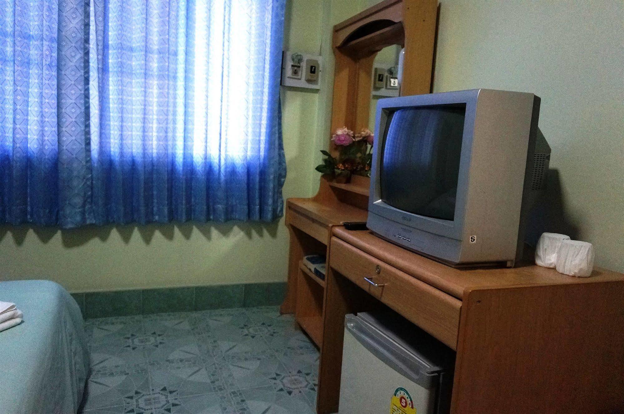 Celtic Inn Guest House Хуахін Екстер'єр фото