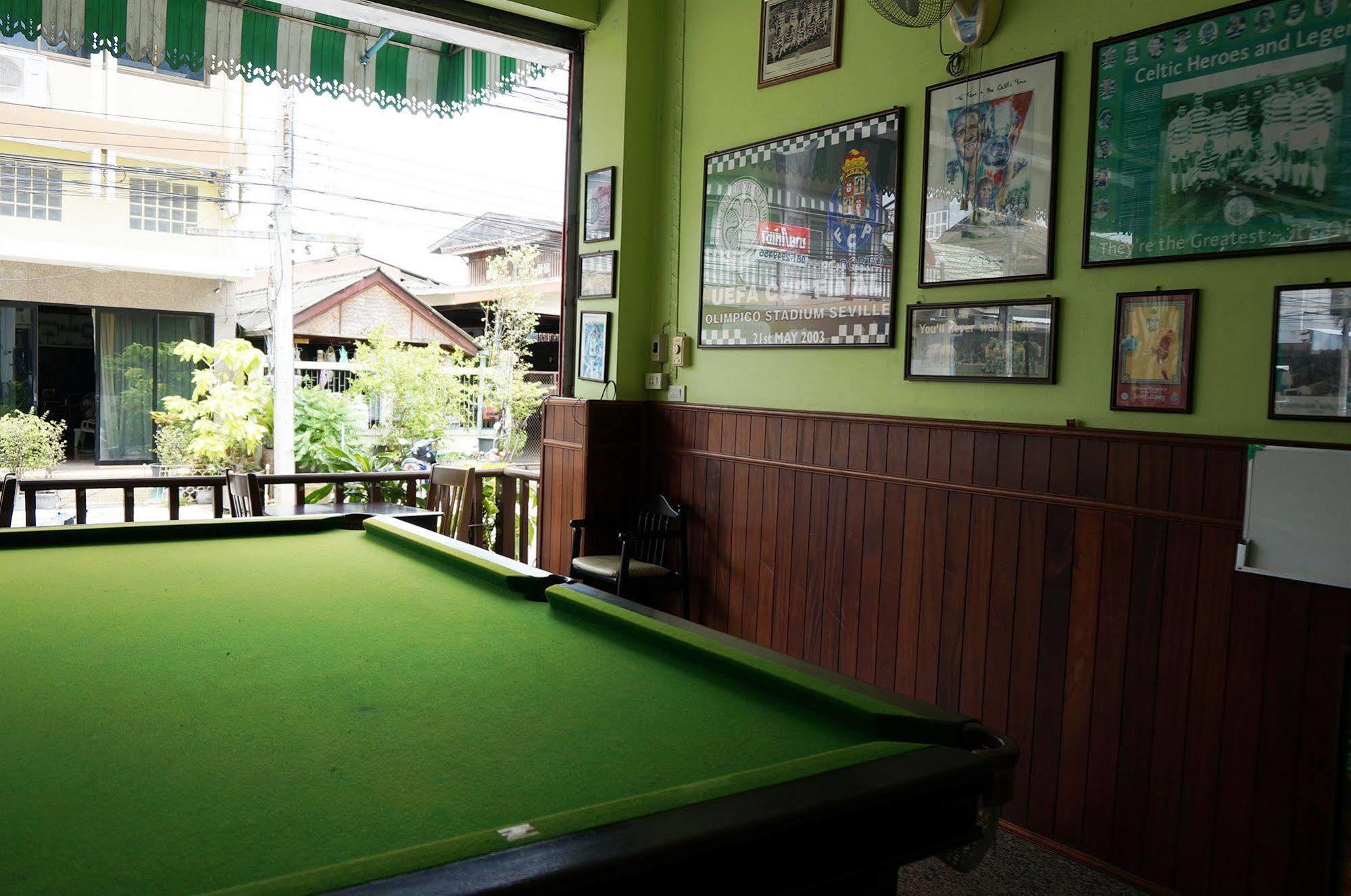 Celtic Inn Guest House Хуахін Екстер'єр фото