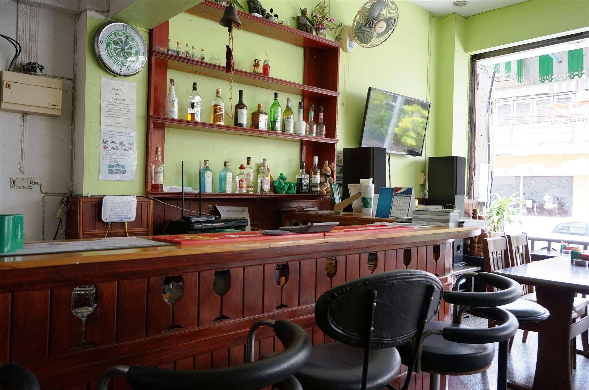 Celtic Inn Guest House Хуахін Екстер'єр фото